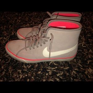 Nike Hightop Sneakers